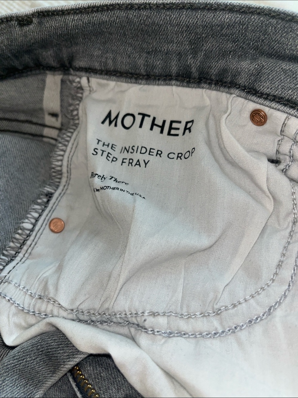 MOTHER The Insider Crop Step Fray stretch Jeans in Light Gray - Picture 4 of 7